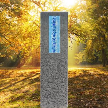 Granit Grabstein Stele Urnengrab mit Glaseinsatz Celenta Aqua