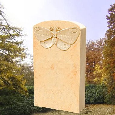 Grabstein aus Sandstein & Grabmal mit Schmetterling
