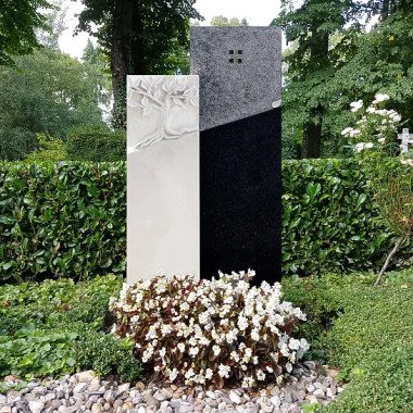 Grabstein aus Granit & Grabstein Natursteine schwarz weiß mit Baum Relief Eden