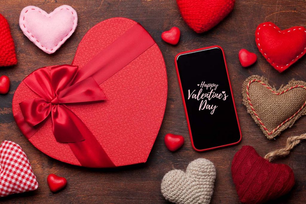 WhatsApp-Sprüche zum Valentinstag lassen sich schnell versenden und kommen insbesondere bei jungem Publikum gut an. 
